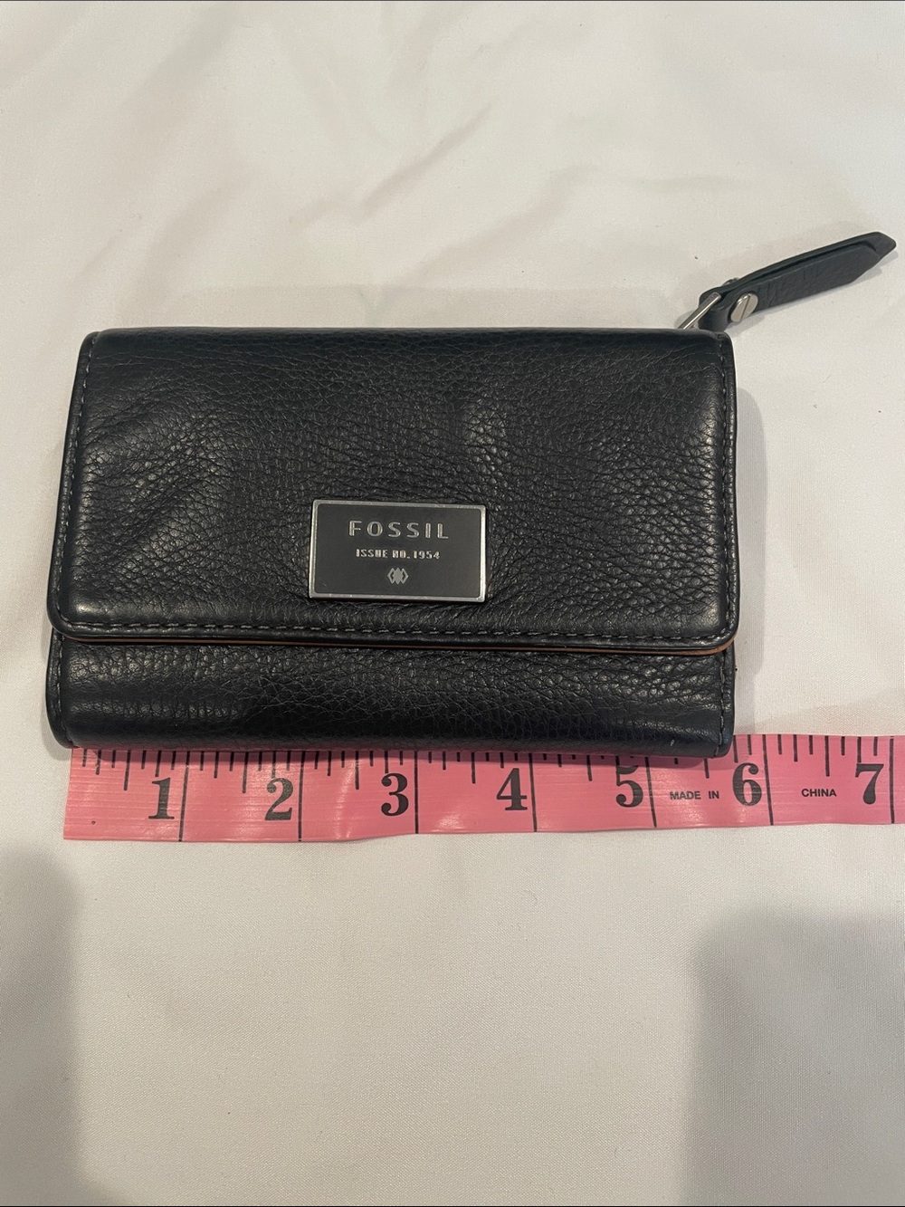 Fossil Black Pebbled Leather Zip Card Holder